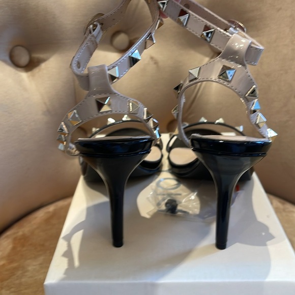 New Ankle Strap Heels Size 8.5 - Picture 4 of 14